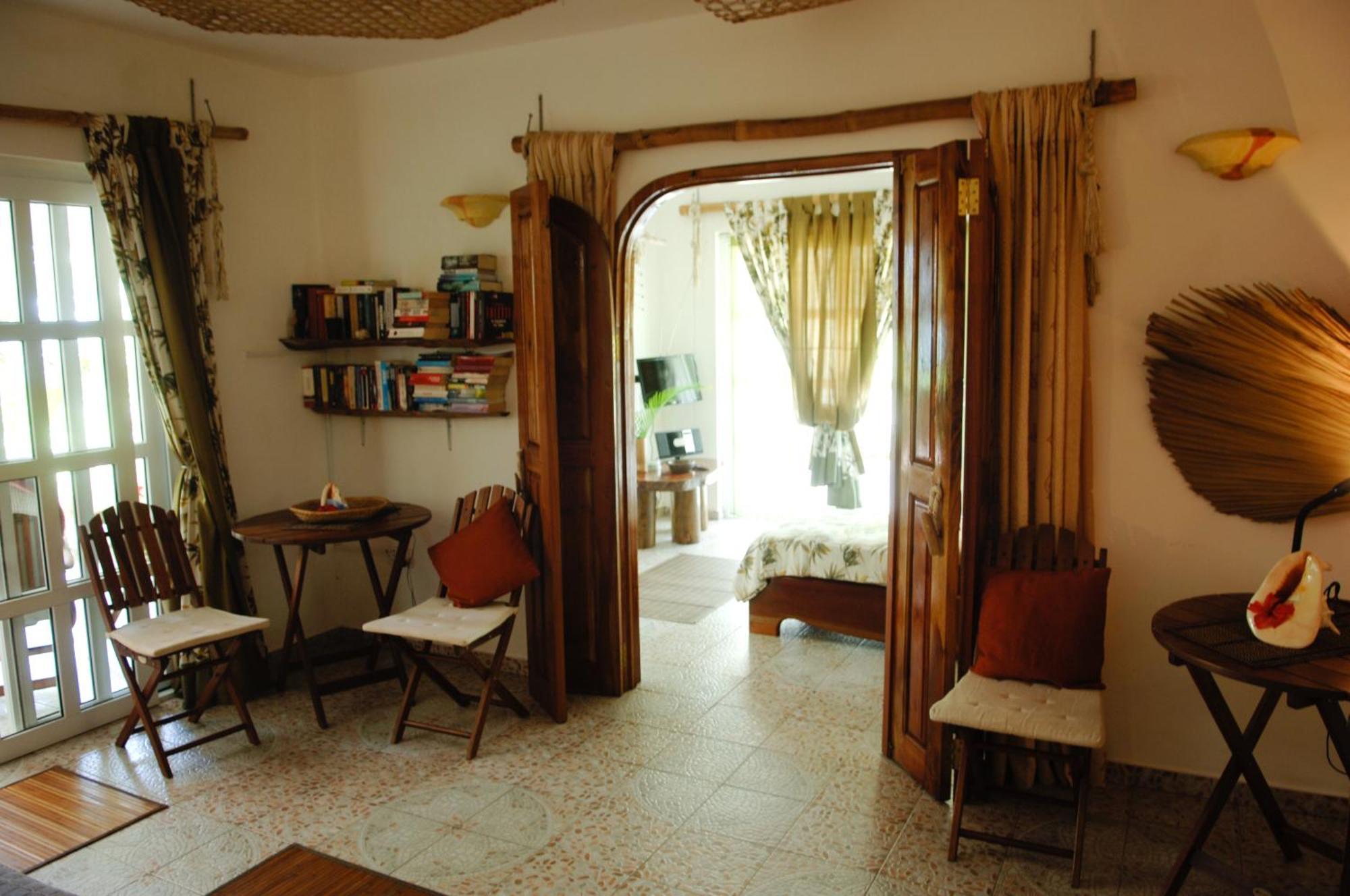 Beau Bamboo Apartment Beau Vallon  Room photo